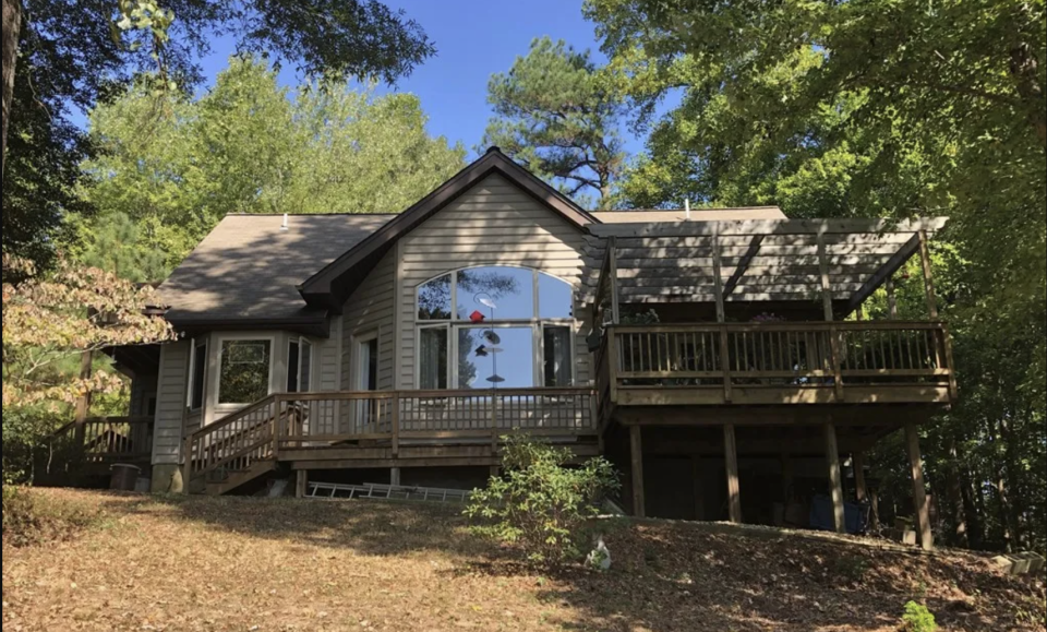 sold home in water mill